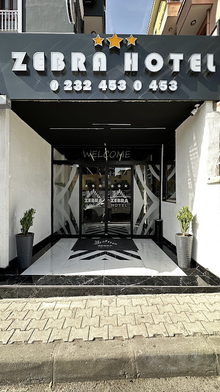 Zebra Hotel Buca