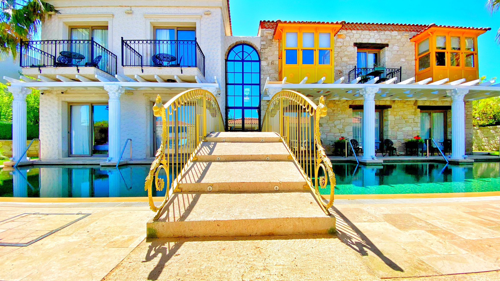 Alacatı Albatross Hotel