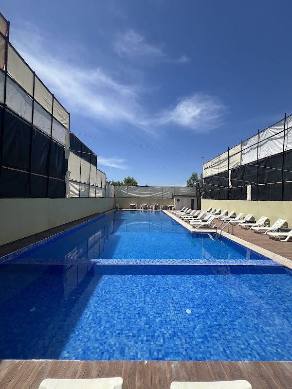 İNKA OTEL - Fıstıklı / Armutlu Alkolsüz Denize Sıfır Havuzlu Aile Oteli