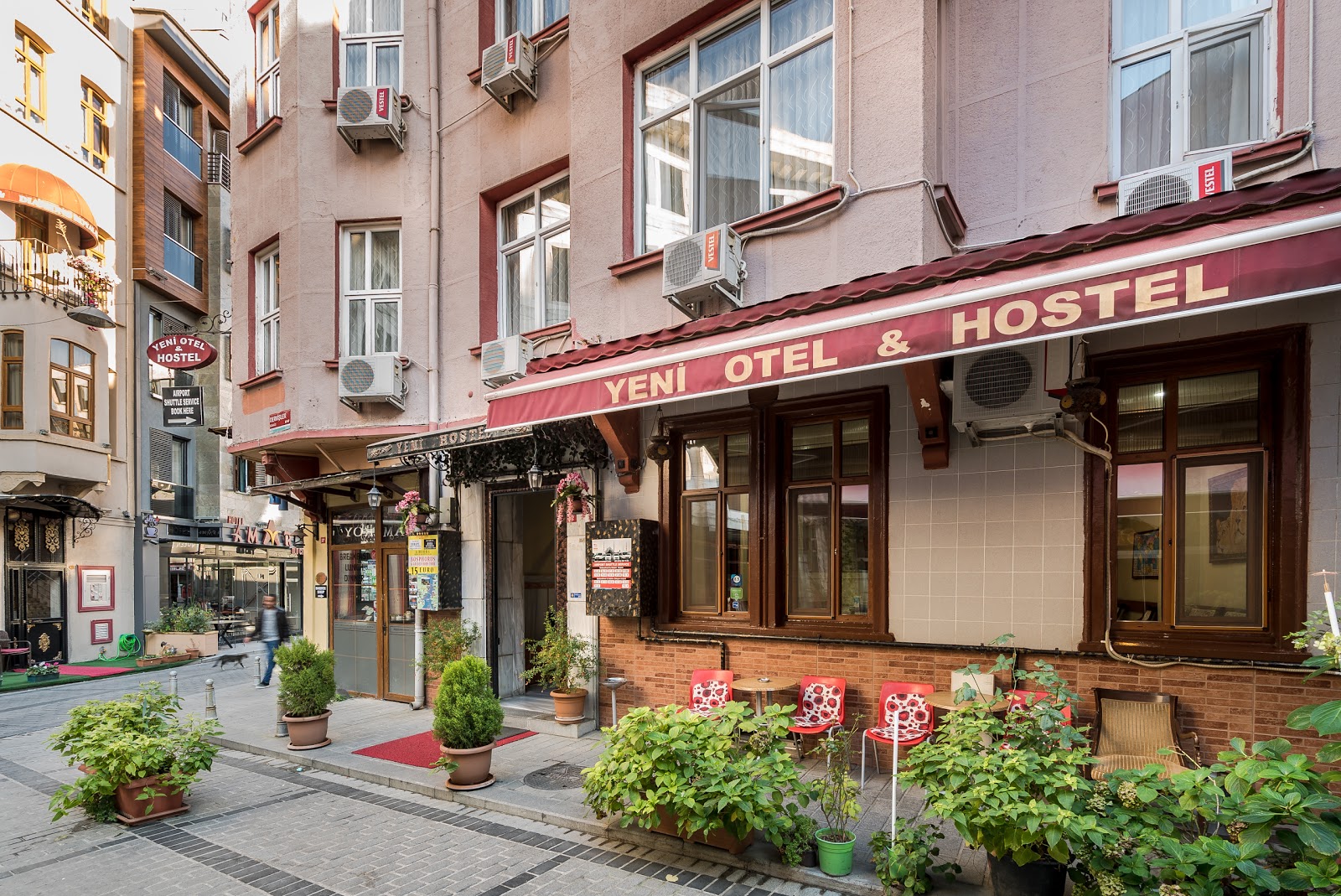 ErenleR HoTeL & HosTeL