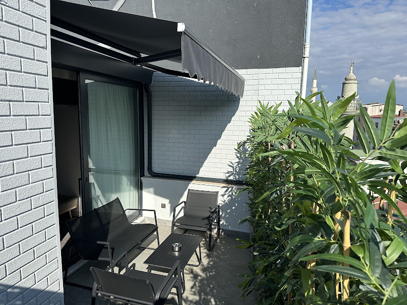 Smart and Simple Hotel Karaköy