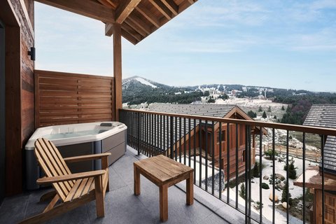 Ceylan Splend'or Uludag, Autograph Collection