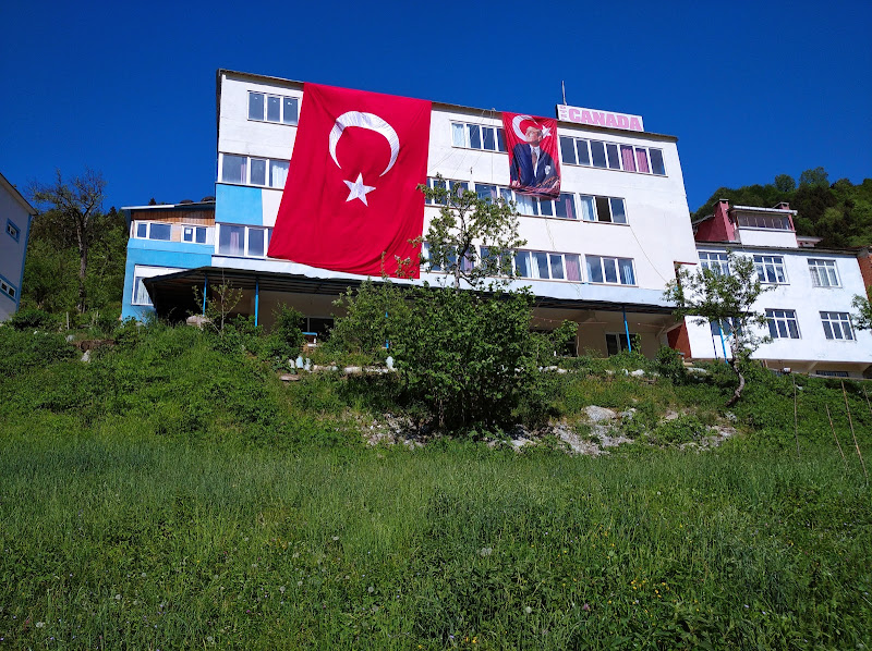Kanadalı Otel