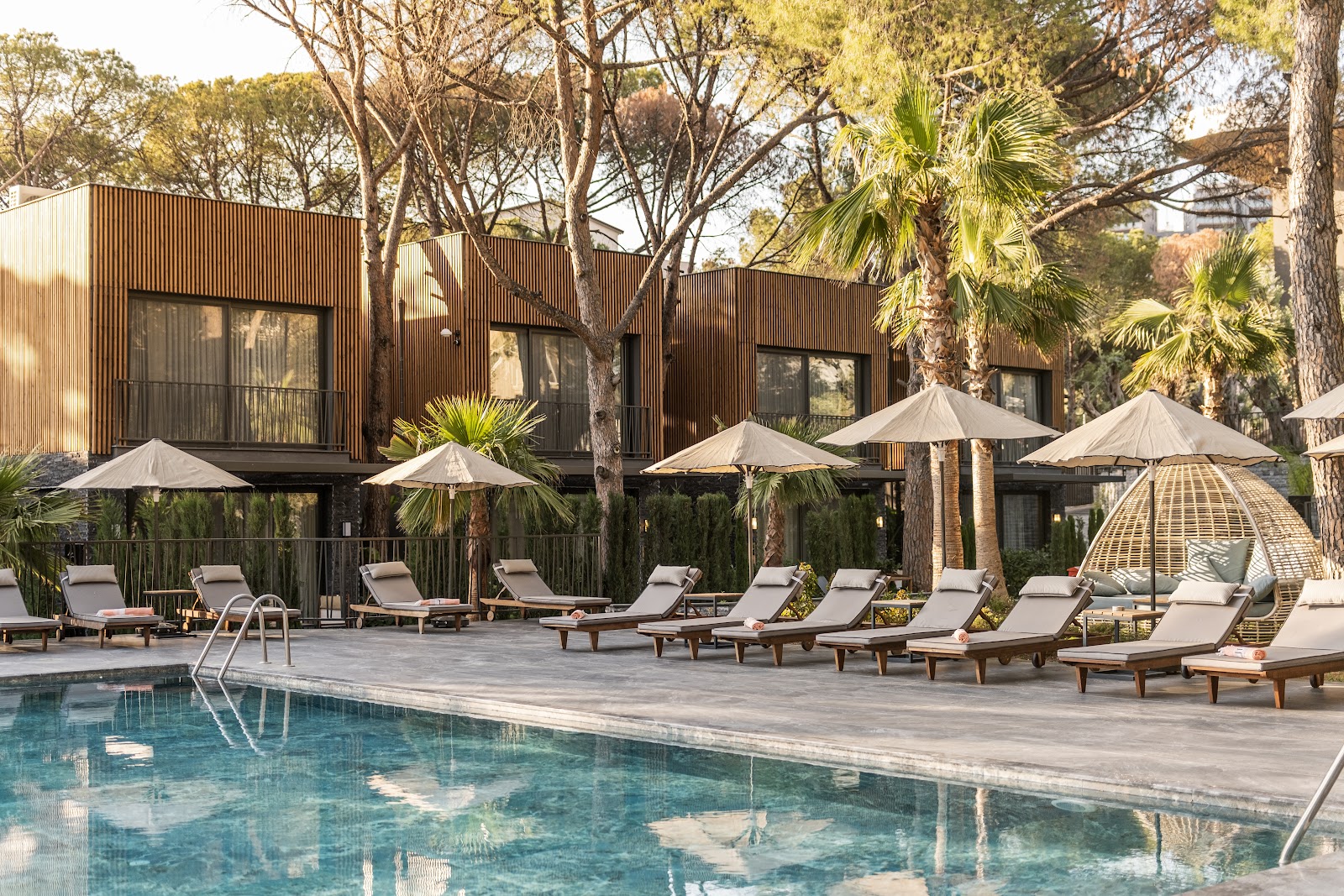 Seven Seas Sealight Elite Hotel