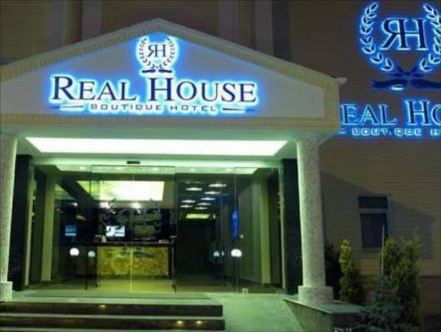 Real House Hotel