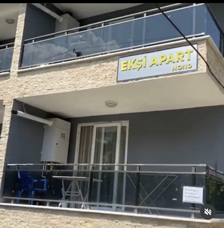 Ekşi Apart No: 10