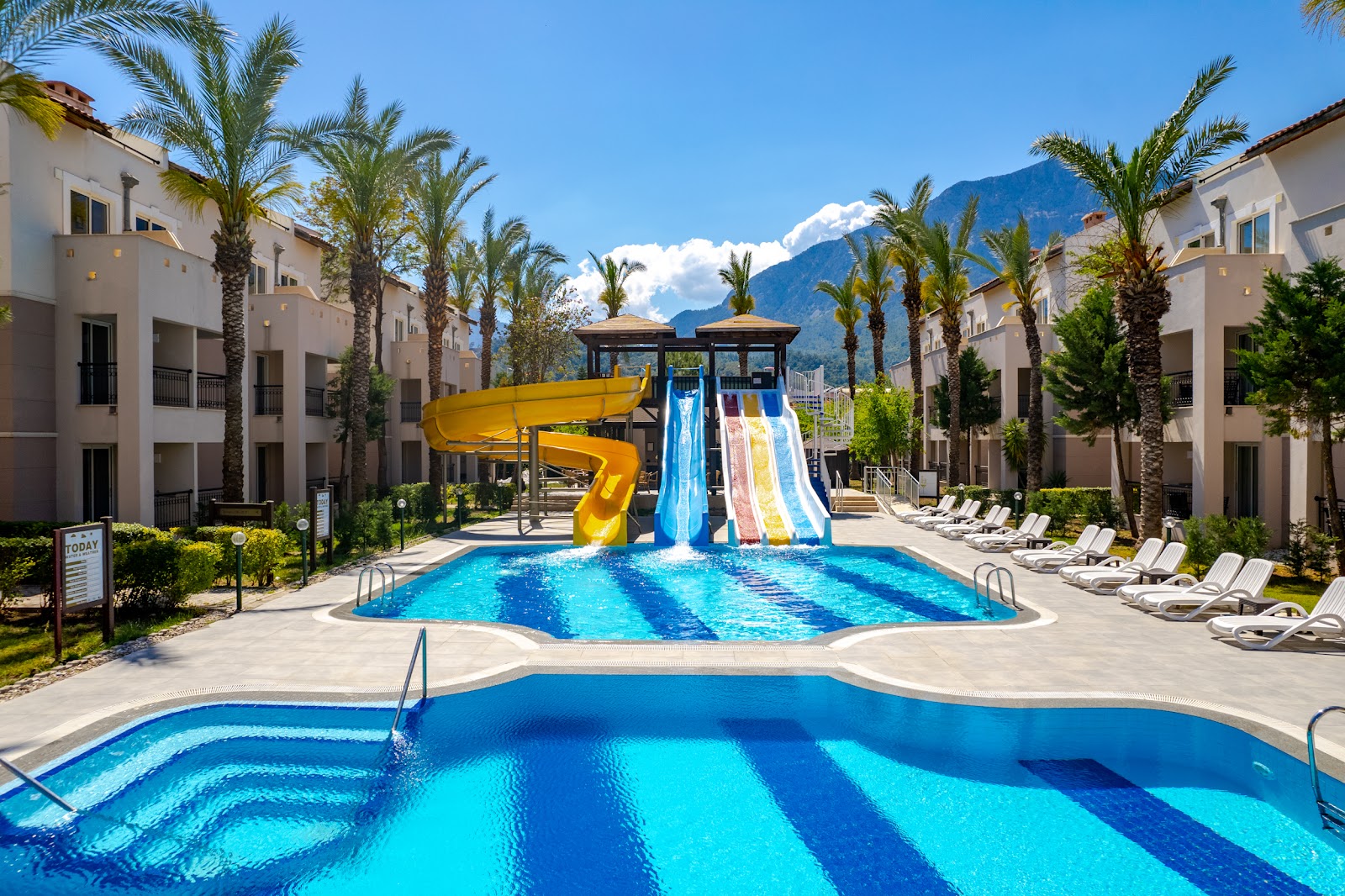 Crystal Aura Aqua Collection