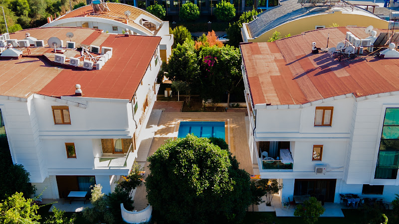 Lara Breeze Homes