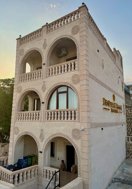 Bab- ı Nefes Demirhan Konağı