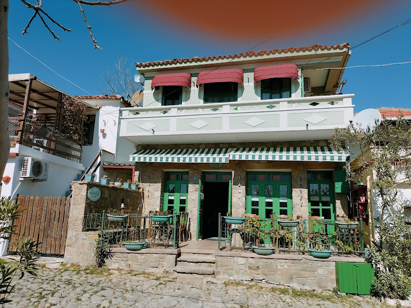 Yeşil Ev Butik Otel & Kafe Gökçeada