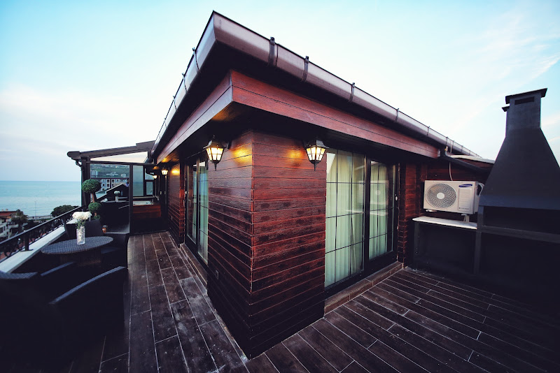 MY SUIT RESIDENCE & HOTEL