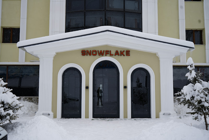 Snowflake Dag Hotel