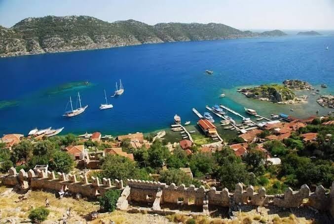 Myra Roof Butik Apart