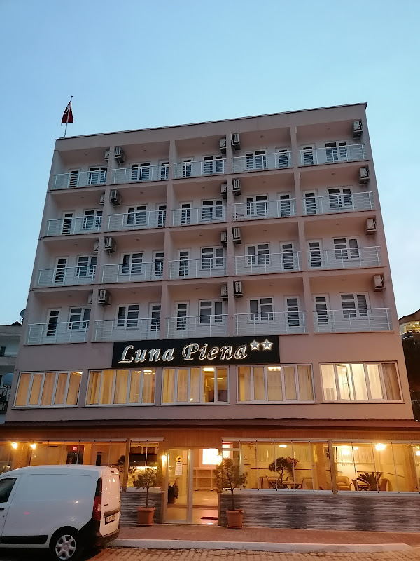 Luna Piena Beach Hotel