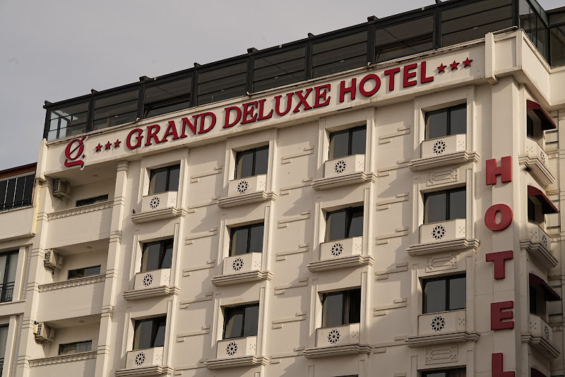 GRAND DELUXE HOTEL
