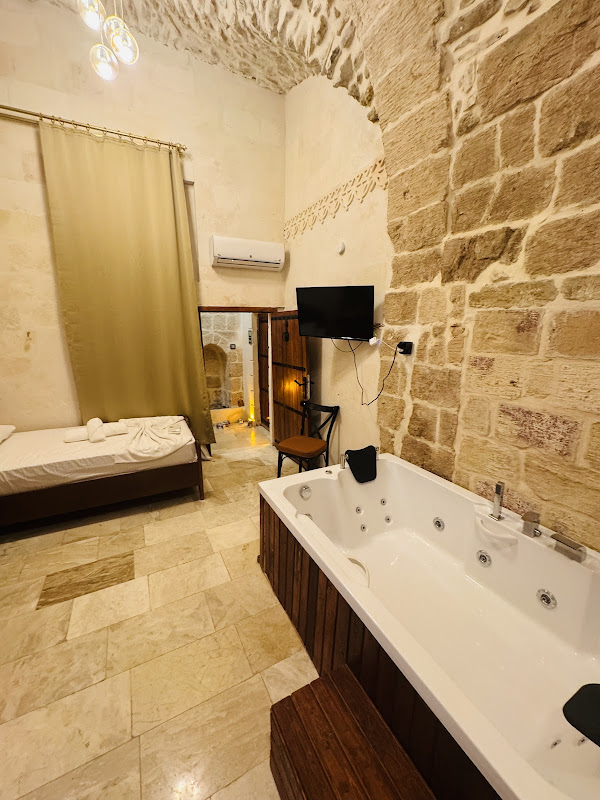 DEMİRHAN BUTİK OTEL