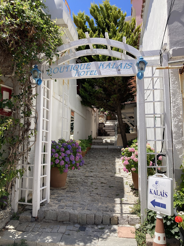 Kalais Otel