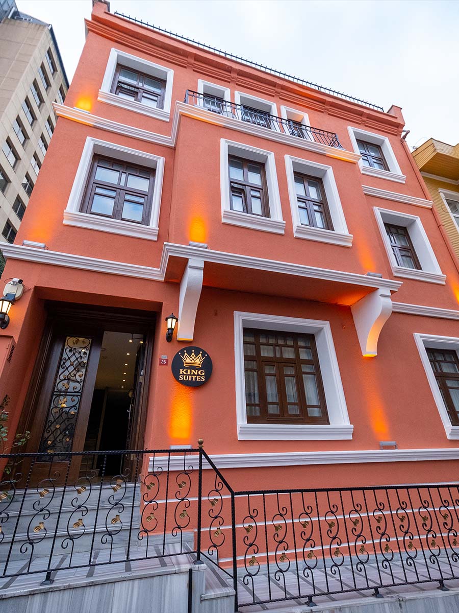 Housez Suites & Apartments