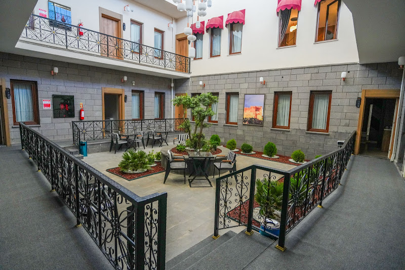 Blackhan Palace Hotel