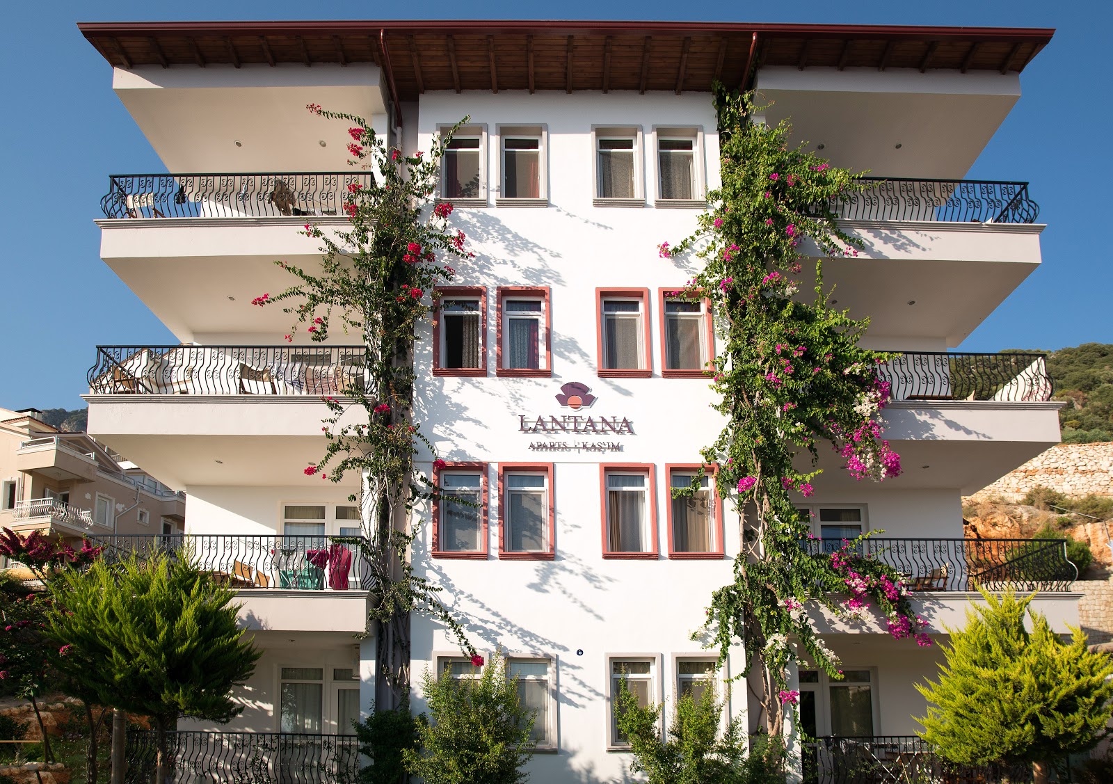 Hera Hotel