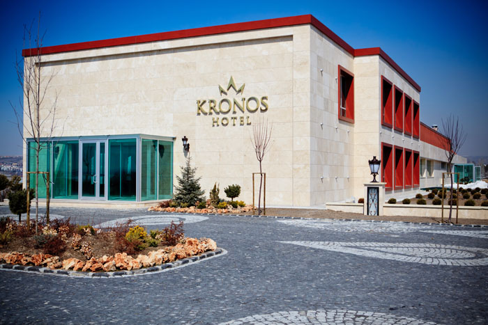 Kronos Hotel