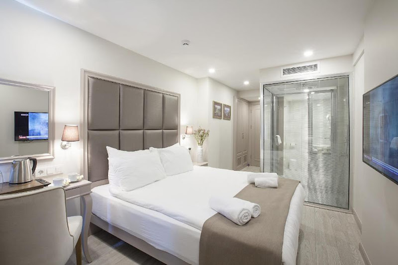 Perla Galata Hotel