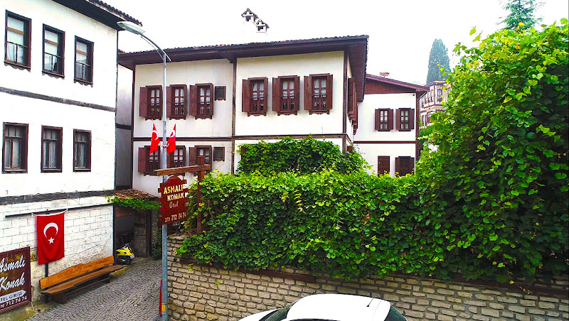 Asmali Konak