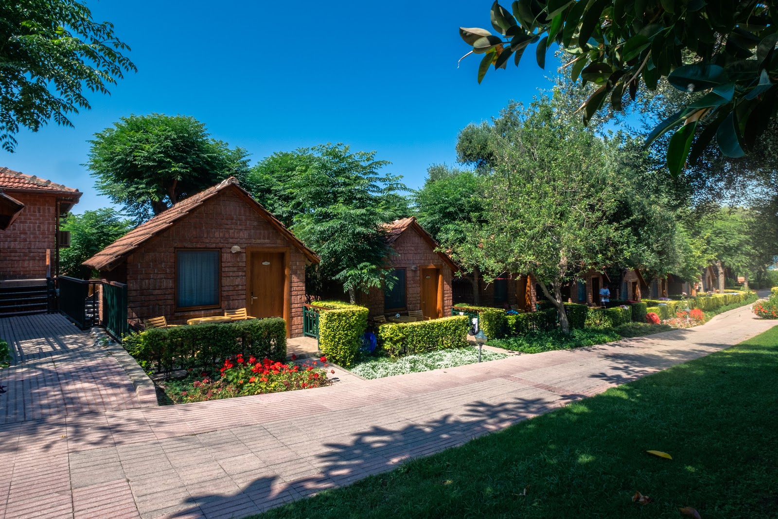 Beach House Hotel (New)