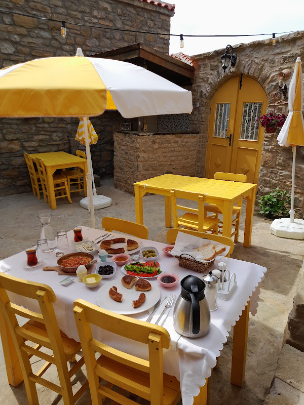 Sarı Keçi Taş Pansiyon