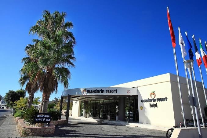 El Vino Hotel & Suites