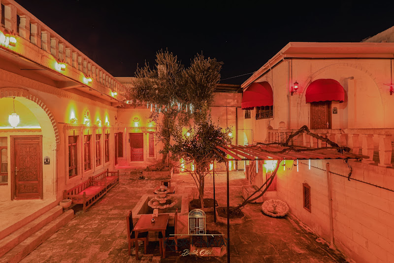Kasr-ı Hayat Otel & Sıra Gecesi