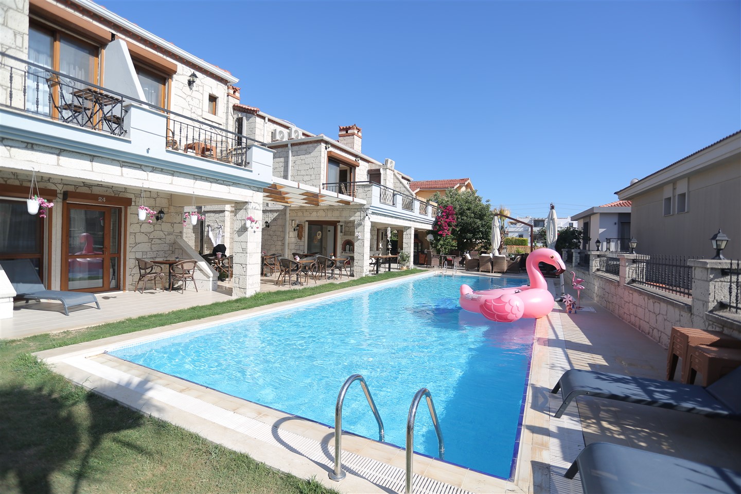 La Mira Suites Otel Alaçatı