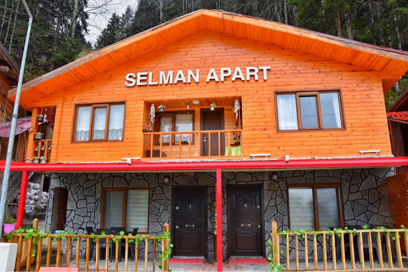 Selman Apart