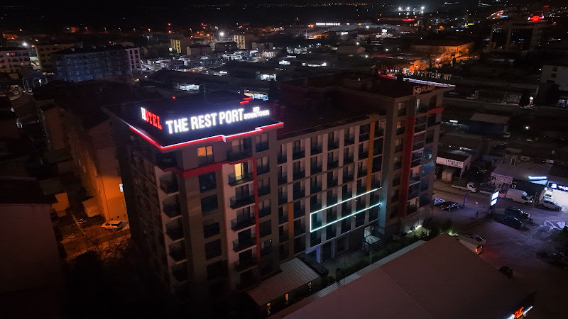 The Rest Port Nd DownTown Hotel