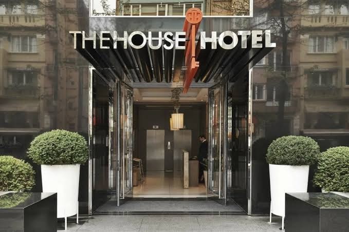 Mega Residence Hotel