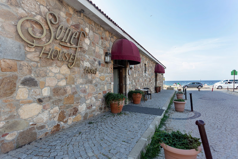 Şonef House Hotel