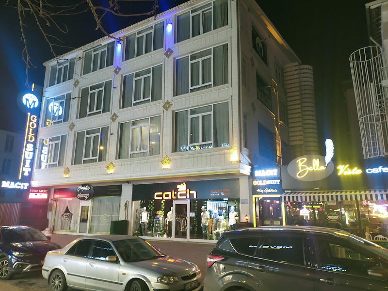 Macit Gold Suit Hotel