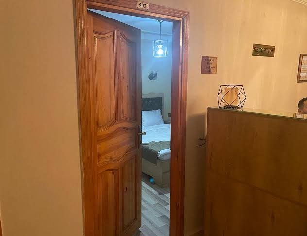 Crowned Exclusive Hotel