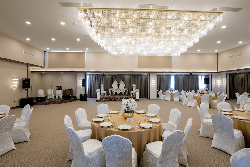 PARK DEDEMAN MERSİN MARİNA HOTEL