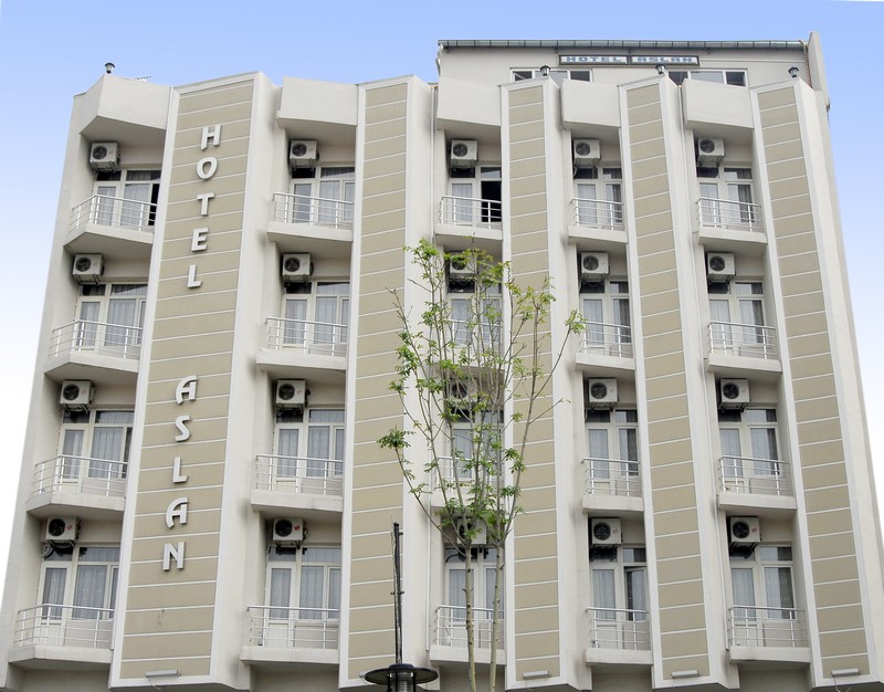 Aslan Hotel