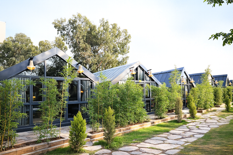 White Country Villages Hotel