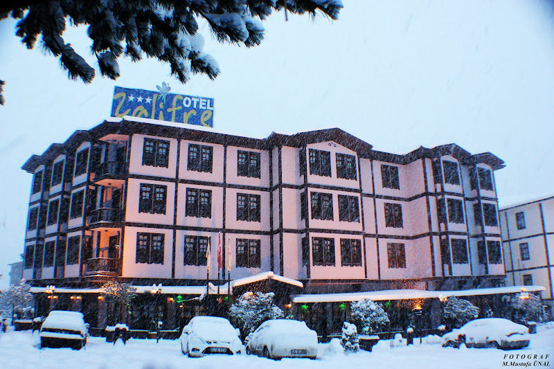 Zalifre Hotel
