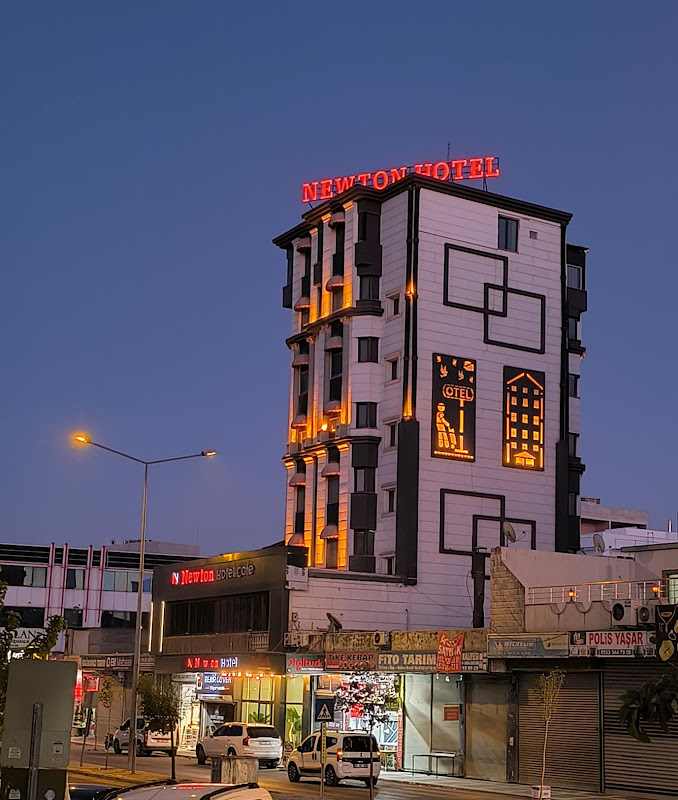 Newton Otel