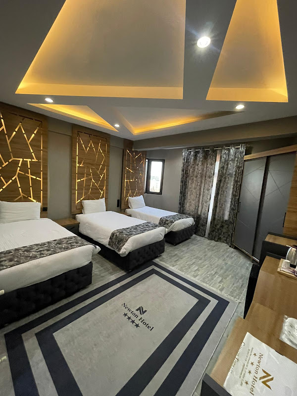 Newton Otel