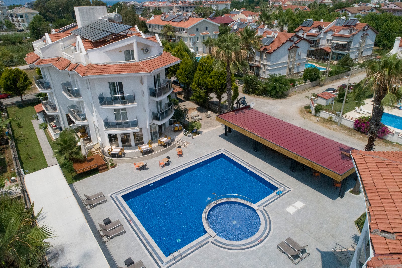 Juglans Suites Apart Hotel