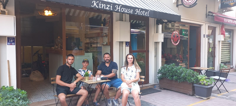 Kinzi House