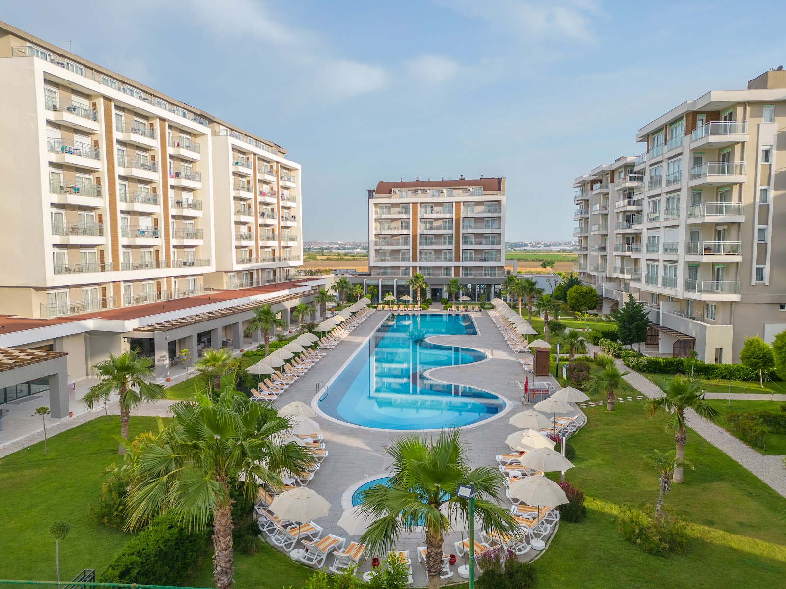 Lara Suites Kundu Apart