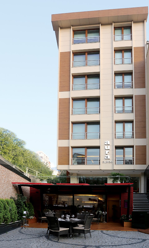 Aura Suites
