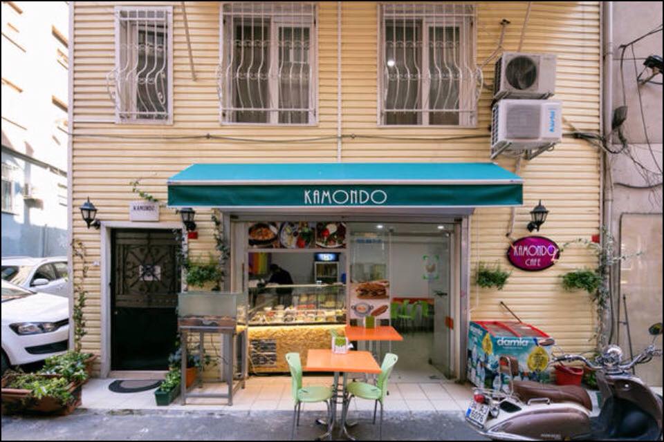 Lola Backpackers Hostel