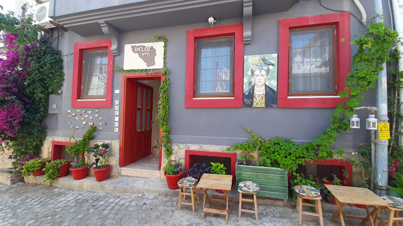 Delos Hotel